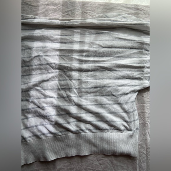 Free W/ purchase Nevada white with grey horizontal pin stripe - Picture 6 of 9